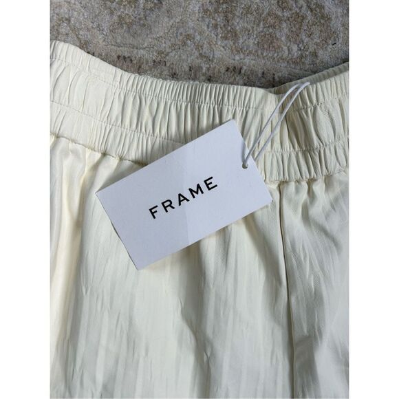 Frame Pleated Lamb Leather Short Women's Cream Size Medium - Picture 11 of 14